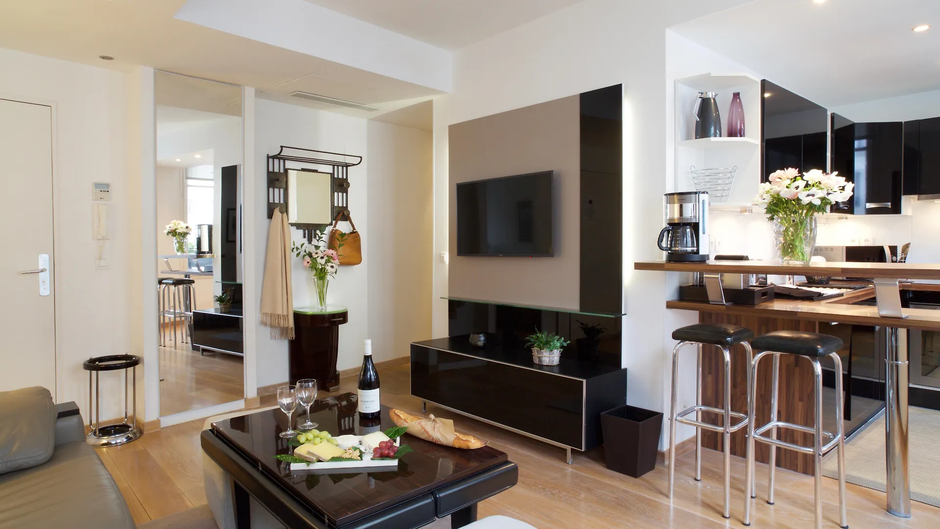 Apartment Montmartre Residence Paris