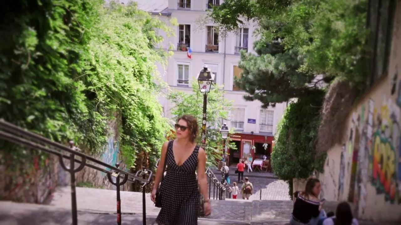 Apartment Montmartre Residence Paris Frankreich